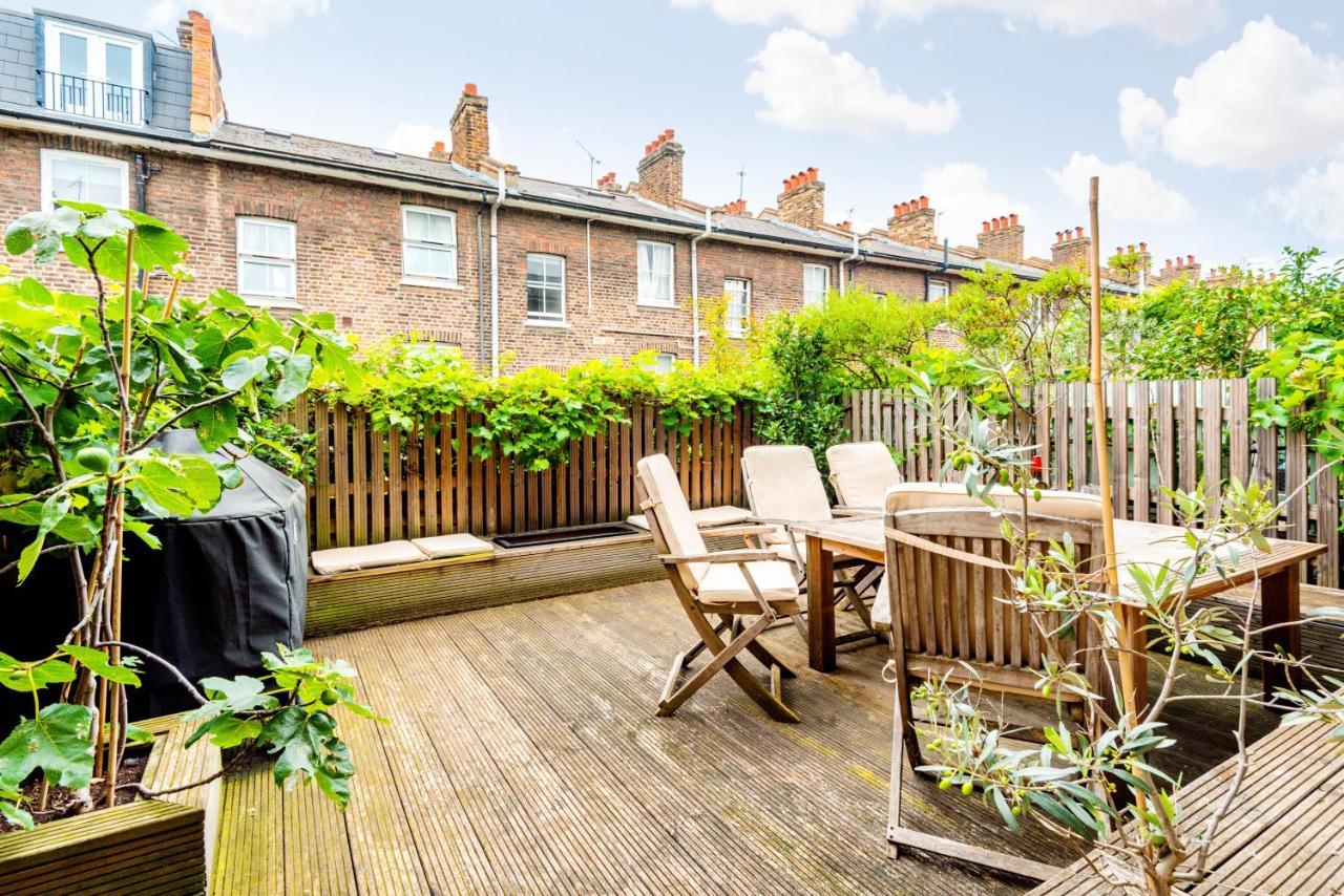 Traditional London Townhouse Close To Battersea Park By Underthedoormat Apartment Exterior photo